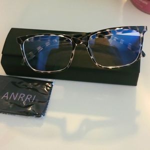 NWOT Blue light glasses